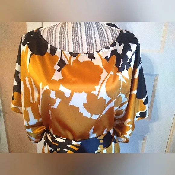 Vintage BCBG MaxAzaria Kimono floral dress - l - Picture 3 of 9